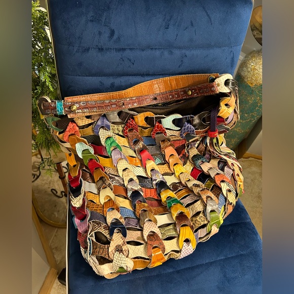 Genuine Leather Colorful Snakeskin XXL Bag - Picture 3 of 5